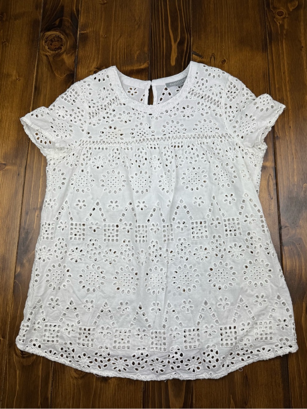 Daniel Rainn White Eyelet Embroidery Short Sleeve Top
